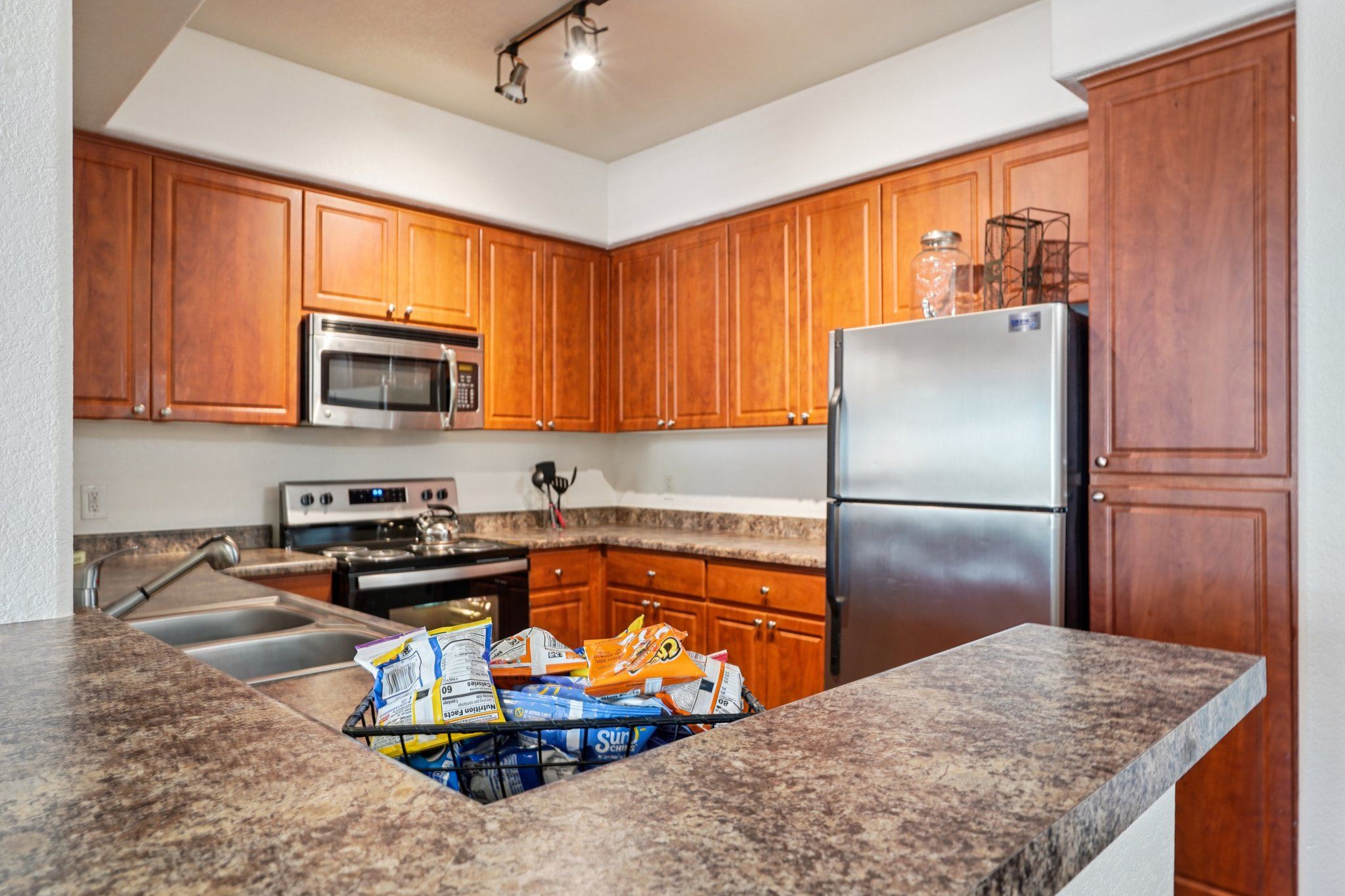Del Mar Apartments photo 5